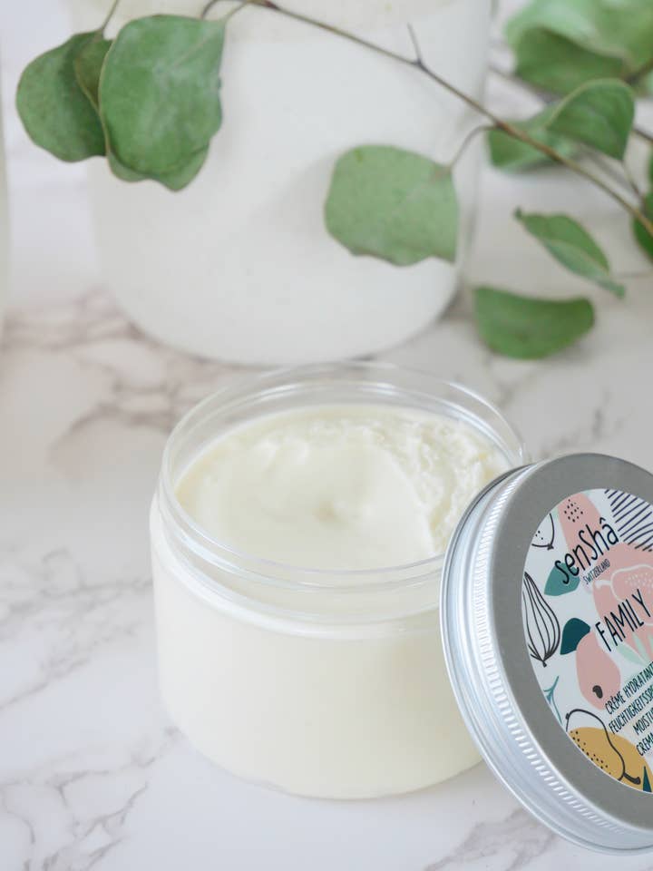 Pot FAMILY 150ml leite corporal hidratante por atacado de SenShâ Cosmetics Sàrl