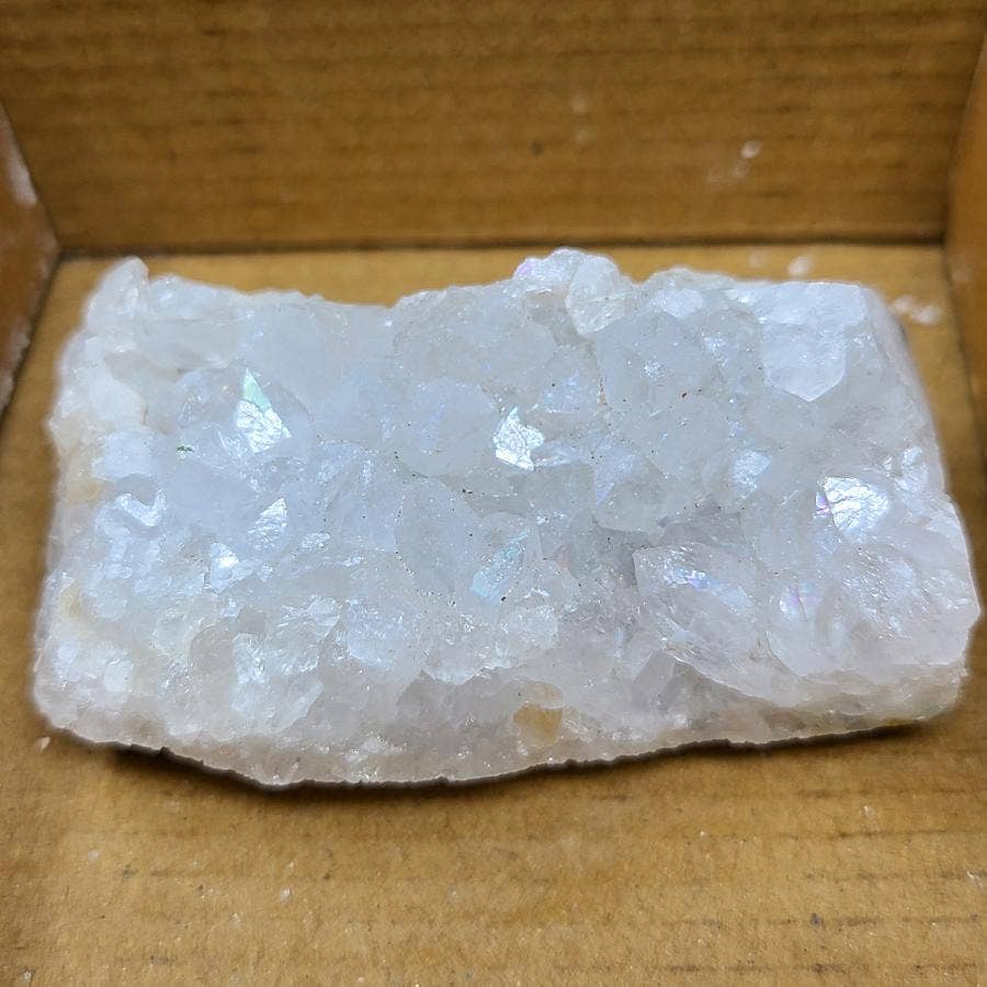 GREENROOTS USA LLC - Vente Pierre et cristal de spiritualité - Grappes de cristaux Rainbow Druzy 6 oz1