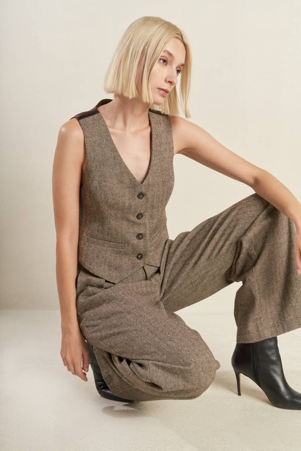 Brown A woolen pant - FP1253 for wholesale on Faire4