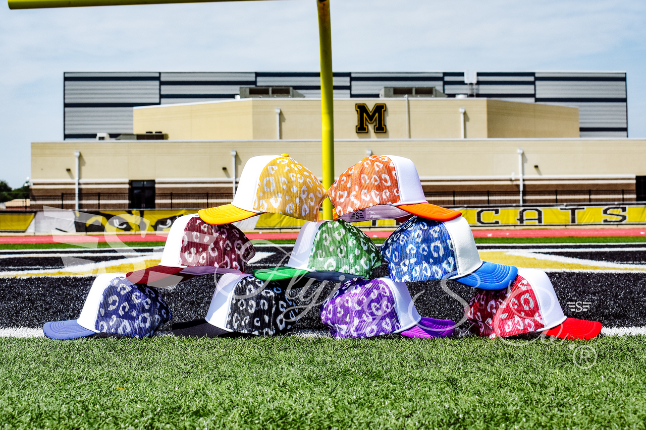 Flying S Company – Großhandel Basecap – Unisex – Weißer Front Leopard Magna Pony™ Mesh Foam Trucker Hut30