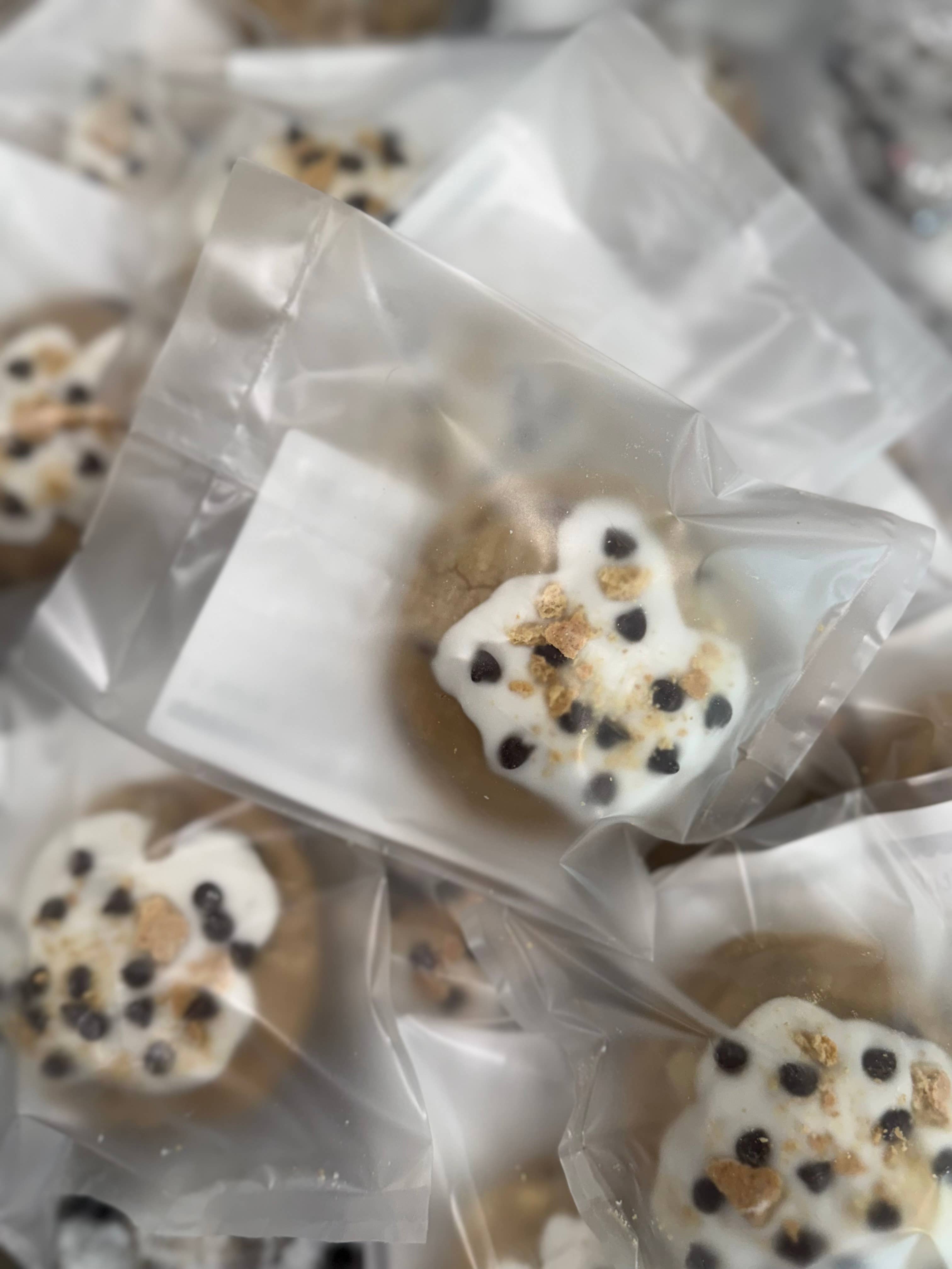 Frosted Cupcakery Bakery - Wholesale Koekje - Gevulde Smores Cookies2