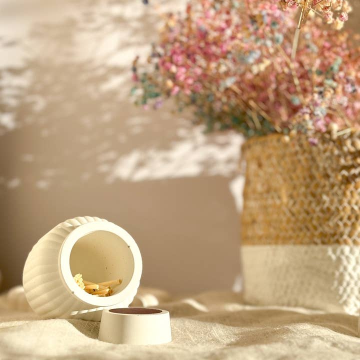 Menta Atelier - Wholesale Match Holder - Save Wavy matches1