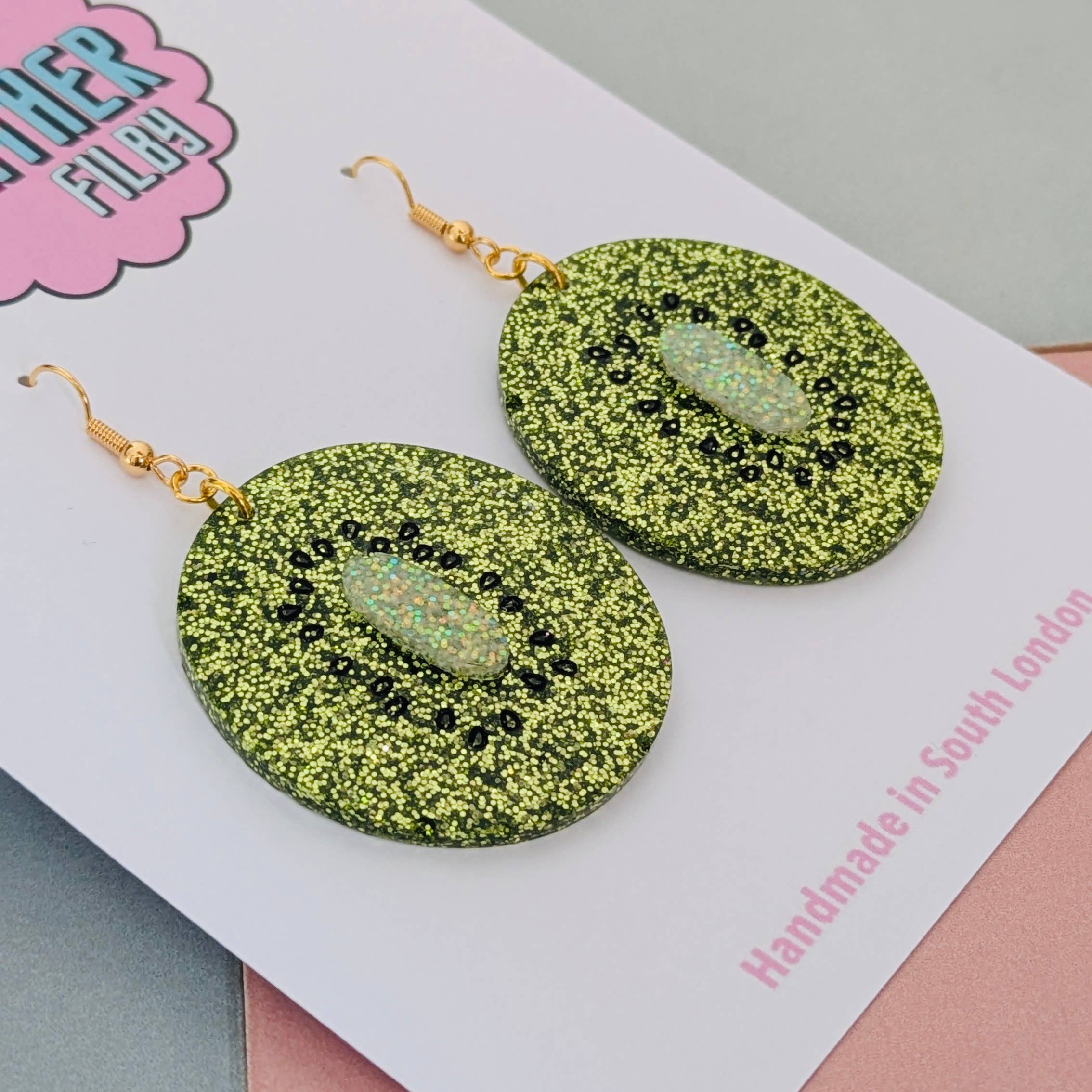 By Heather Filby - Wholesale Hangende/ronde oorbellen - Kiwi Glitter Hars Oorbellen1
