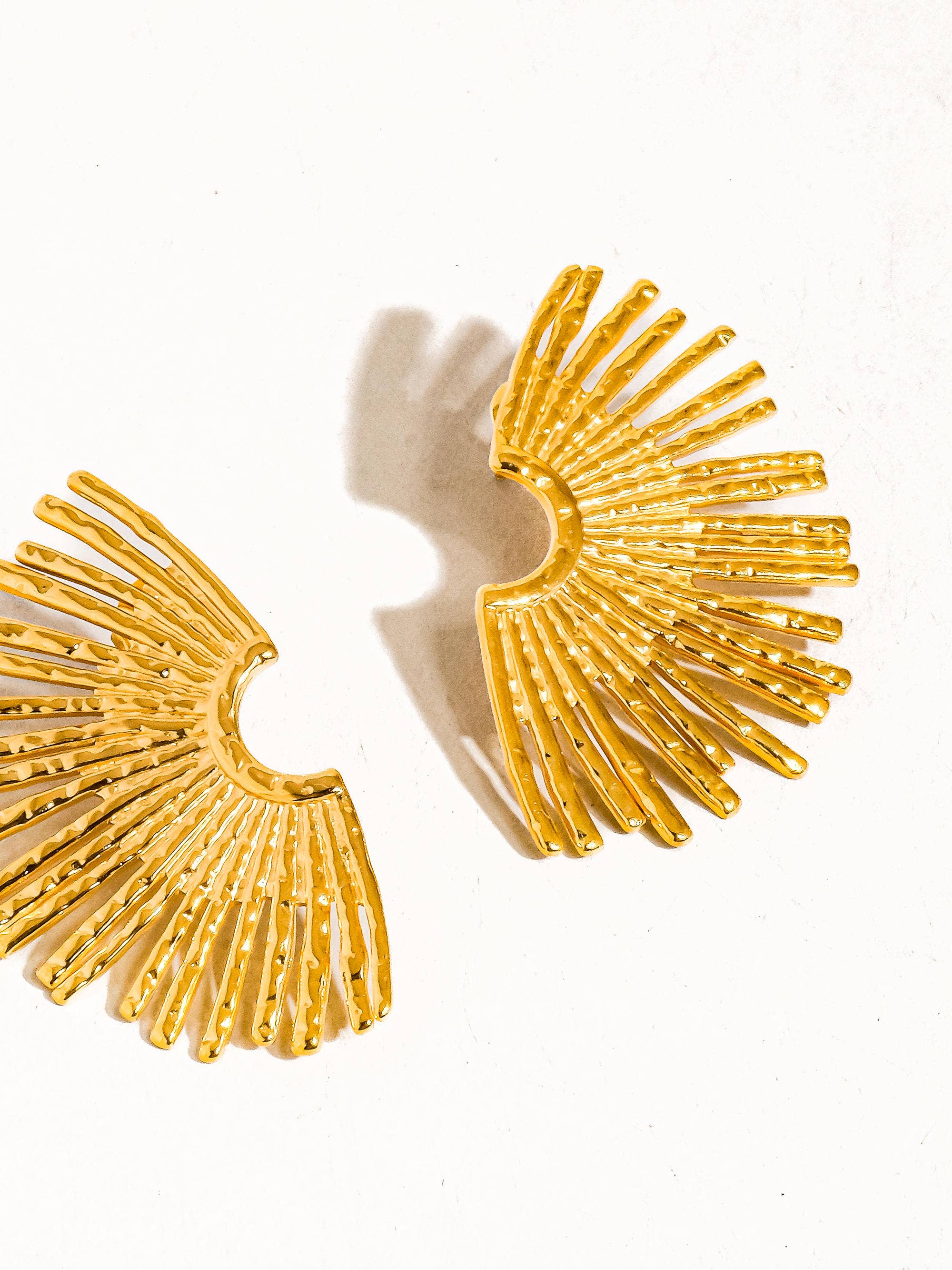 Bisous 18K Gold Non-Tarnish Sunburst Earring for wholesale on Faire4