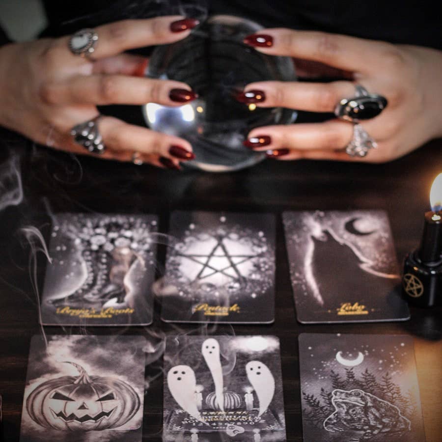 The Enchanted Bruja – wholesale Tarot cards – Witchy halloween oracle deck, The Enchanted Bruja Oracle0