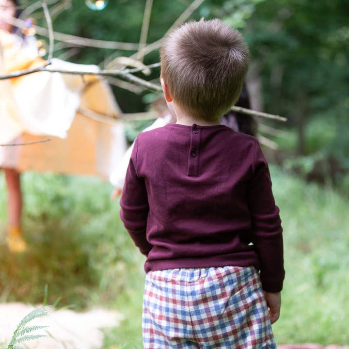 Brown Teddy Bear Applique Long Sleeve T-Shirt for wholesale on Faire7