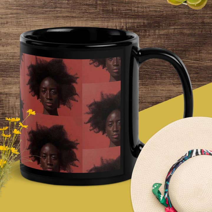 Tazza nera lucida per la vendita all'ingrosso da parte di Black Queens Essentials