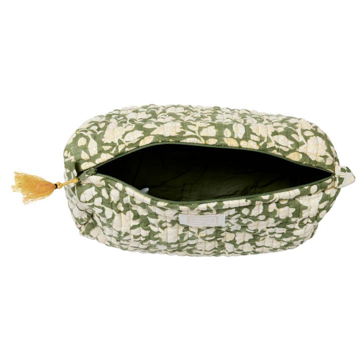 Bonheur du Jour – wholesale Necessär - Dam – Jaya grön necessär med tryckta blommor1