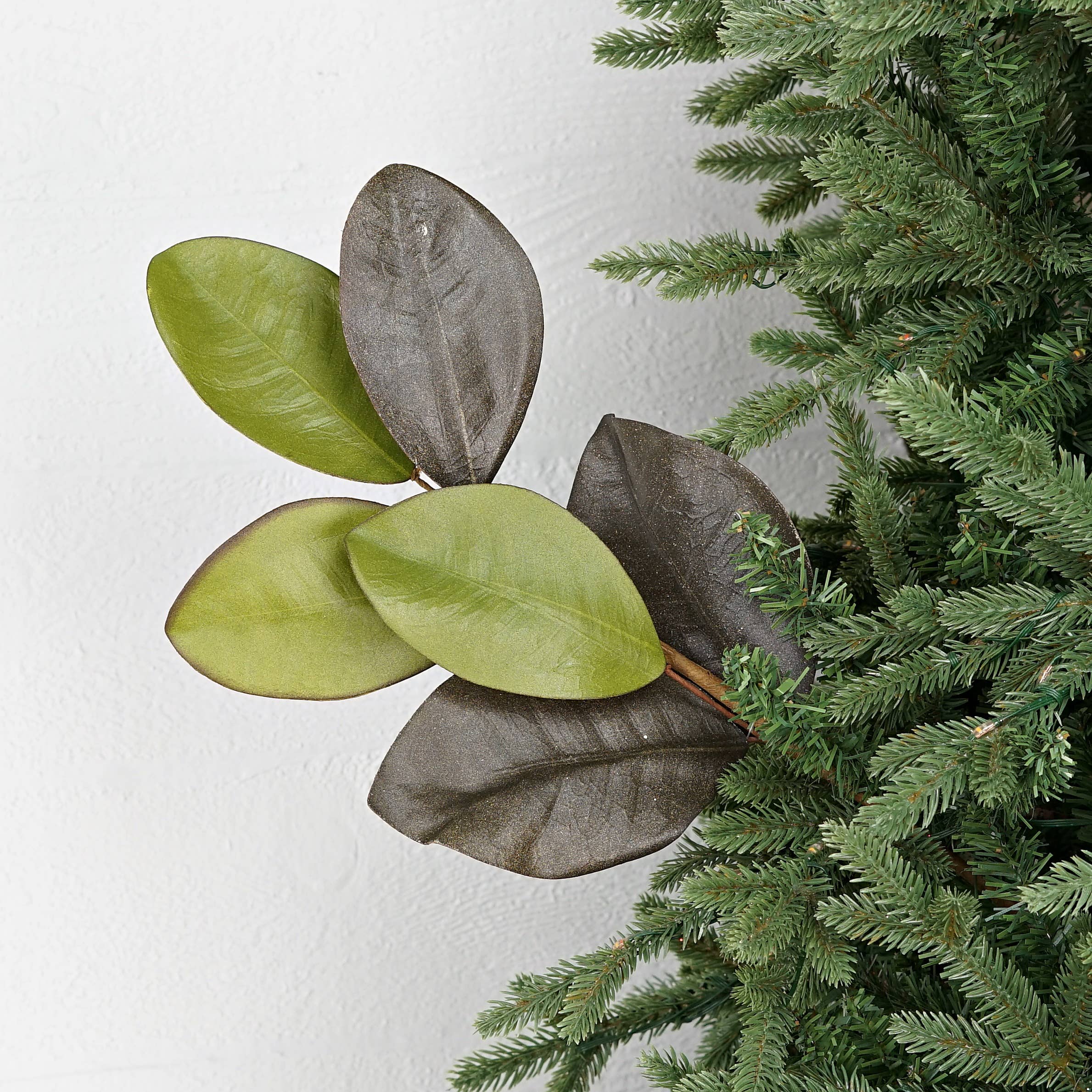 Holiday Depot Inc. - Wholesale Artificial Flowers - ISB69605- 20in Elegant Magnolia Leaves Pick-3