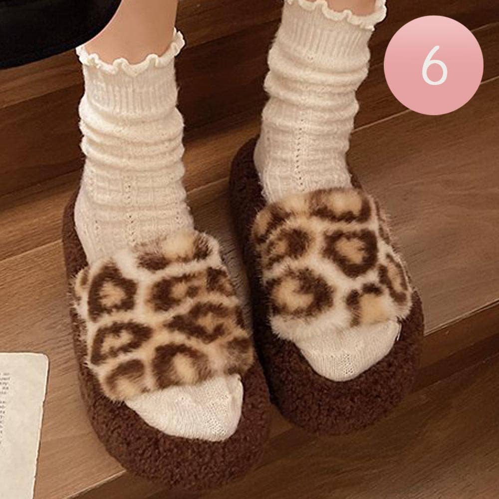 Sensibling Corp. - Wholesale Slippers - Women's - 6Pairs - Cozy Leopard Print Faux Fur Indoor Floor Slippers2