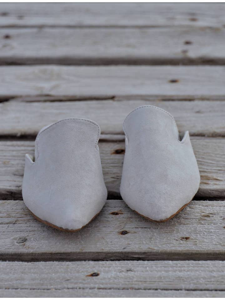 Madammeshushu - Wholesale Muiltjes - Dames - Leren muiltjes, beige loafers, beige pantoffels, Grieks leer