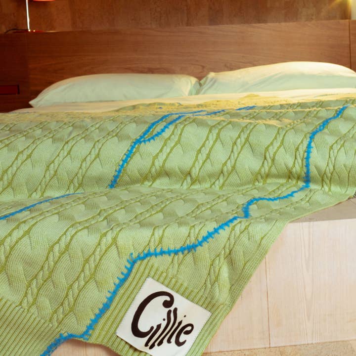 T_001 | Knitted Sweater Throw | Cabbage for wholesale by Cillie