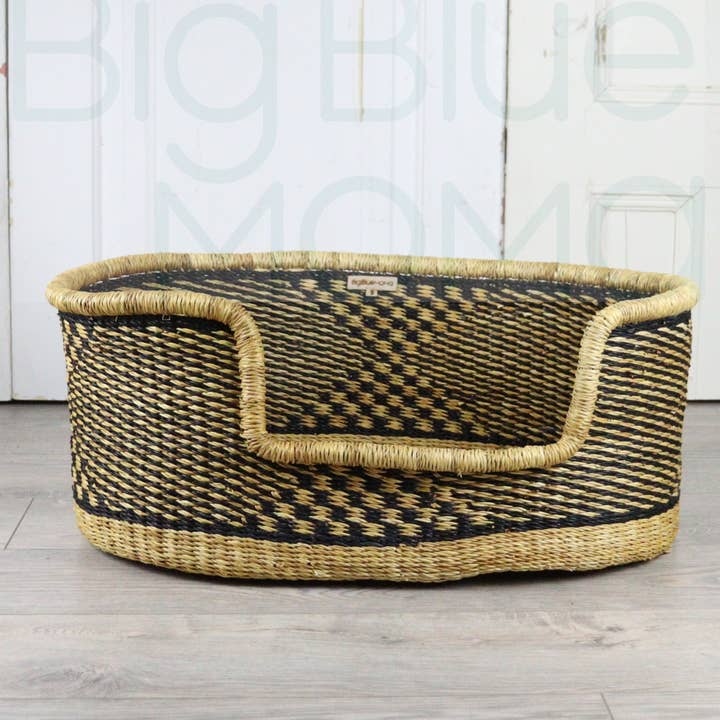 Pet Bed Small - Checkered Hourglass for wholesale by Big Blue Moma