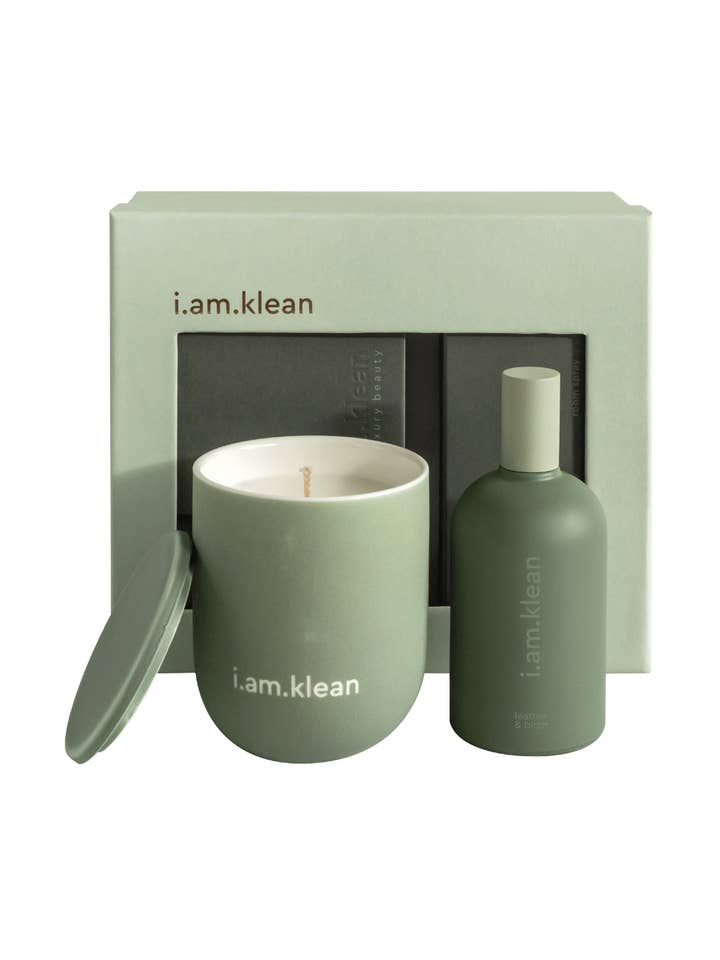 Gift box candle + room spray for wholesale by i.am.klean