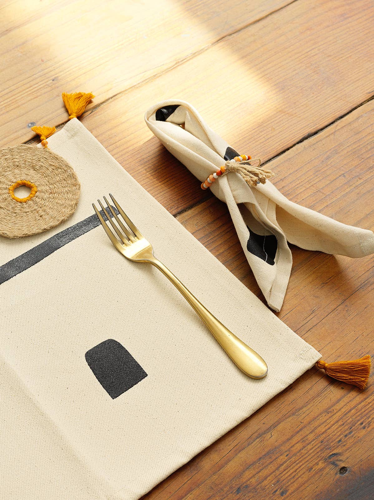 mi eelo - Wholesale Placemat - Crescent Placemat Set1