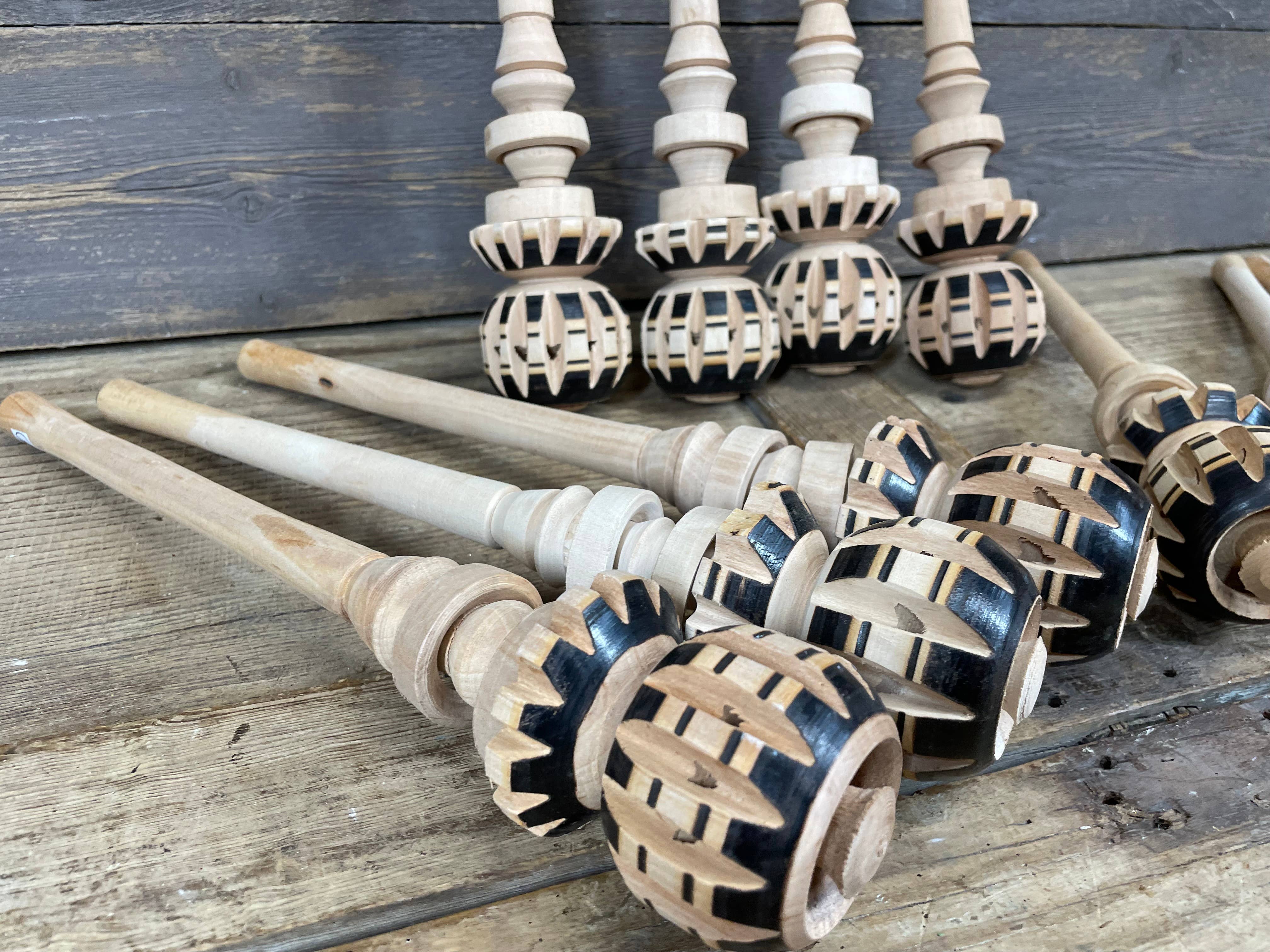 My Amigos Imports – Ferramenta/gadget de cozinha por atacado – LIQUIDAÇÃO-Molinillo Batedor-Mexedor de Chocolate em Madeira-Entalhado-9€6