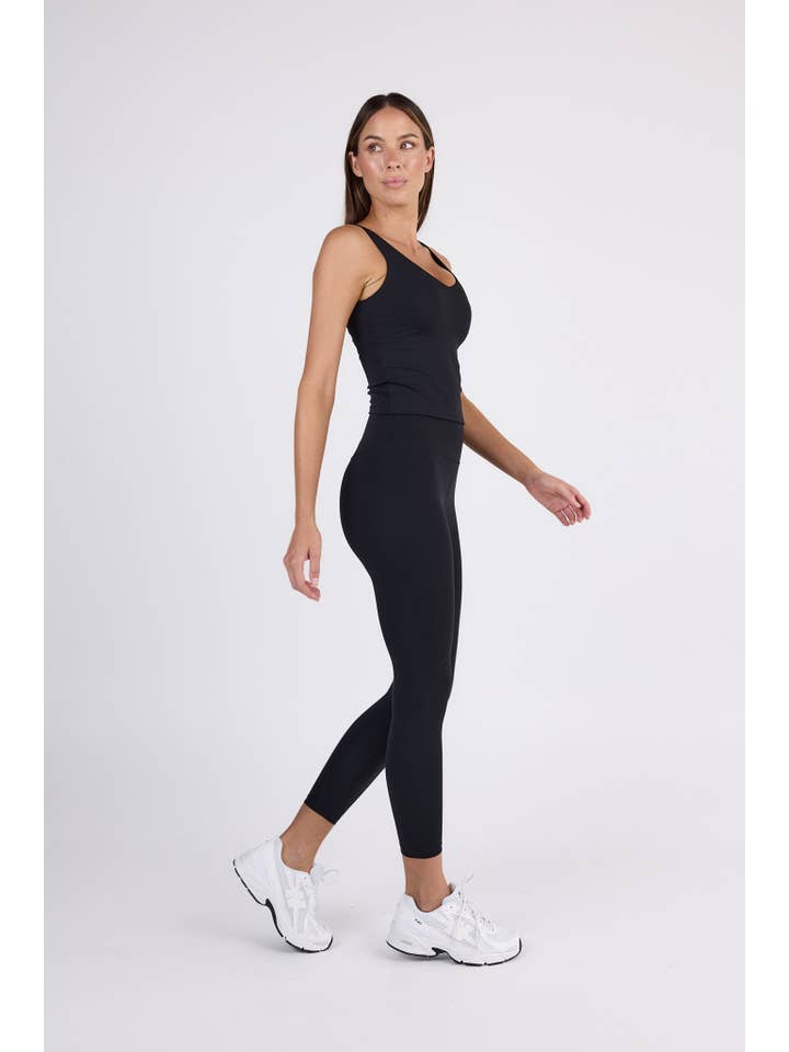 Core Comfort | Movement Tank Black for wholesale on Faire3