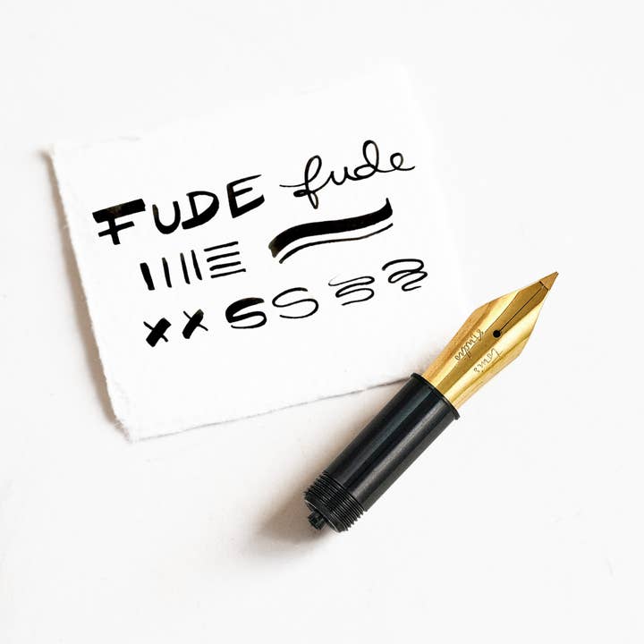 Plume de Stylo Plume Fude pour la vente par Tom's Studio