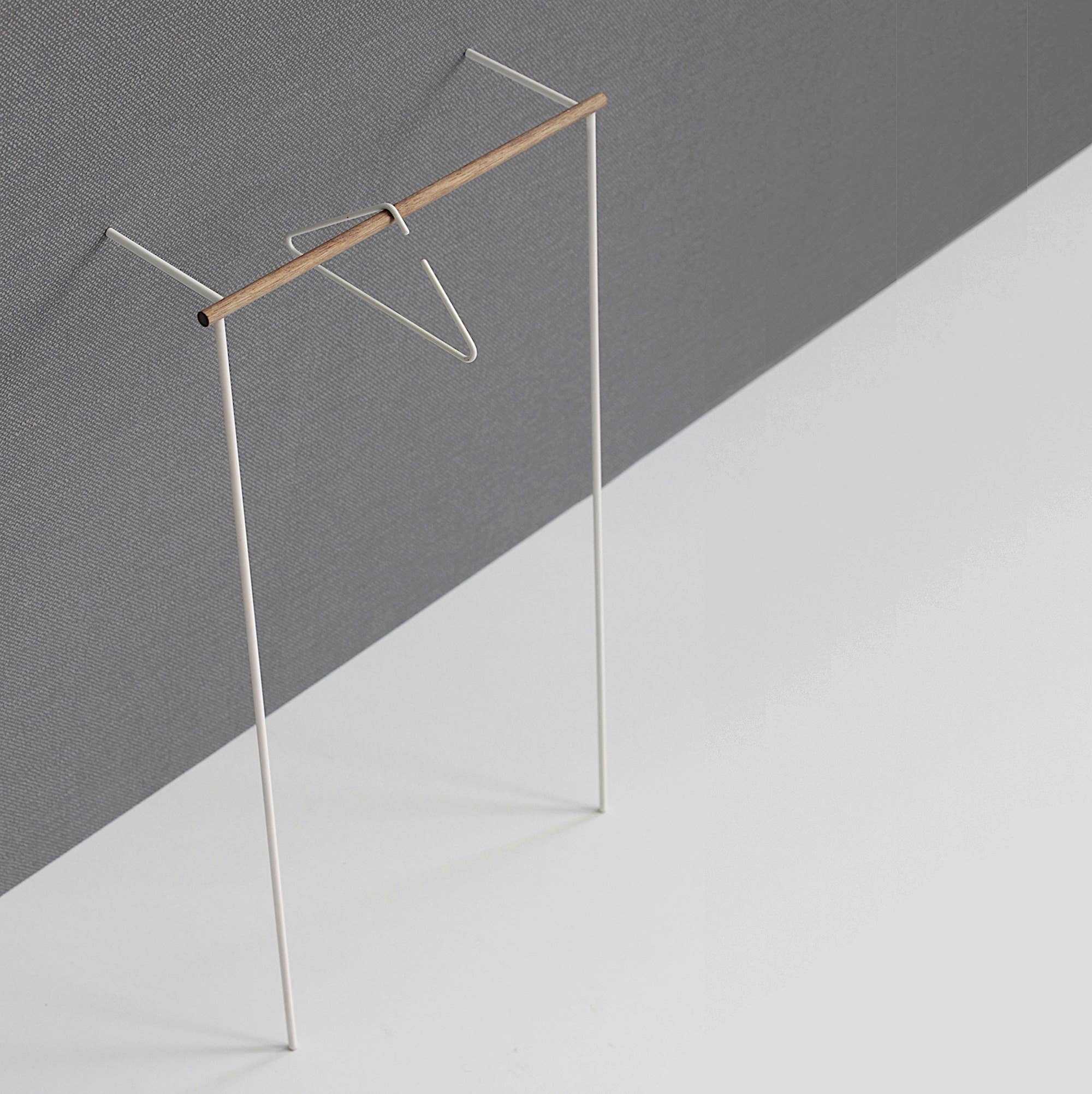 roomsafari - Wholesale Coat Rack - LEANON II Leaning Wardrobe - L1