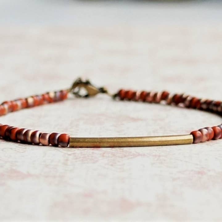 Sentimento - Wholesale Beaded Bracelet - Terra Cotta Red Seed Beads And Bronze Bar Bracelet