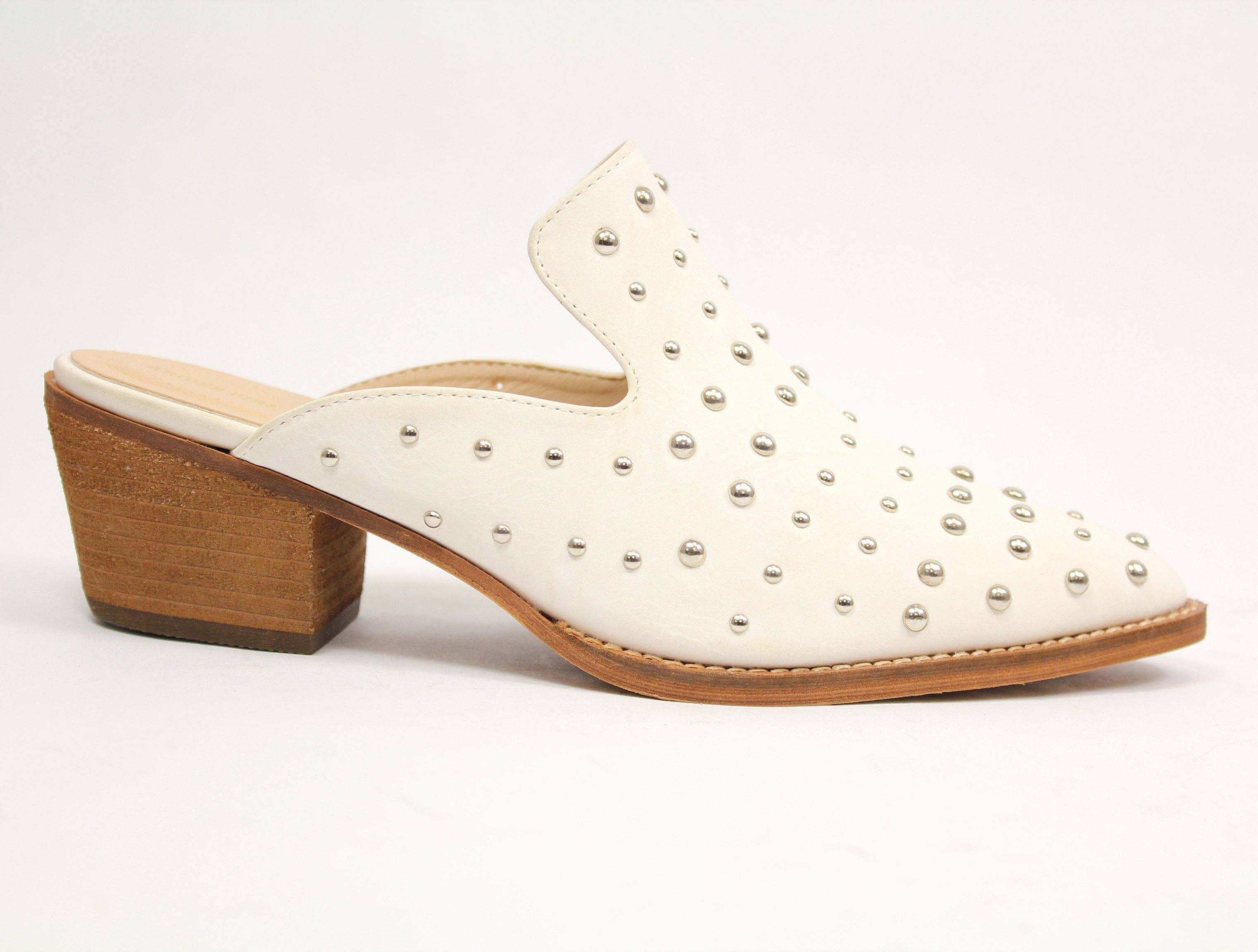 Mars Sky Shoes Wholesale - Vente Mules – femme - Lot de 12 paires de mules à imprimé animalier Arider Girl CARA STUDS pour femmes, 24,75 par paire0