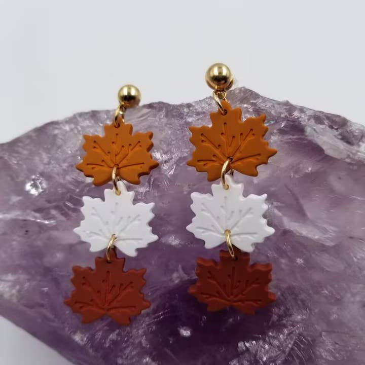 Herfst Esdoornblad Hangende Oorbellen Studs voor wholesale door magnolia jewelry