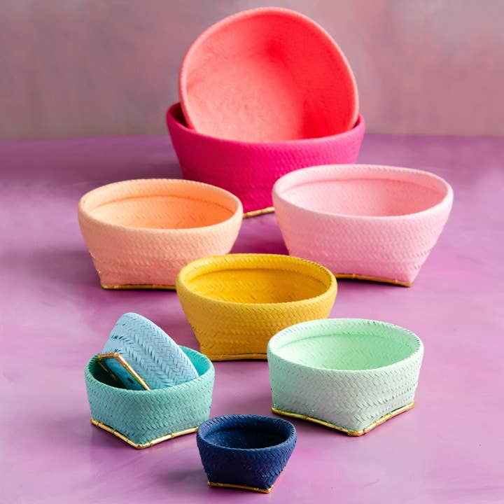 Glitterville Rainbow Basket, St/9, 7"-19" for wholesale by Glitterville