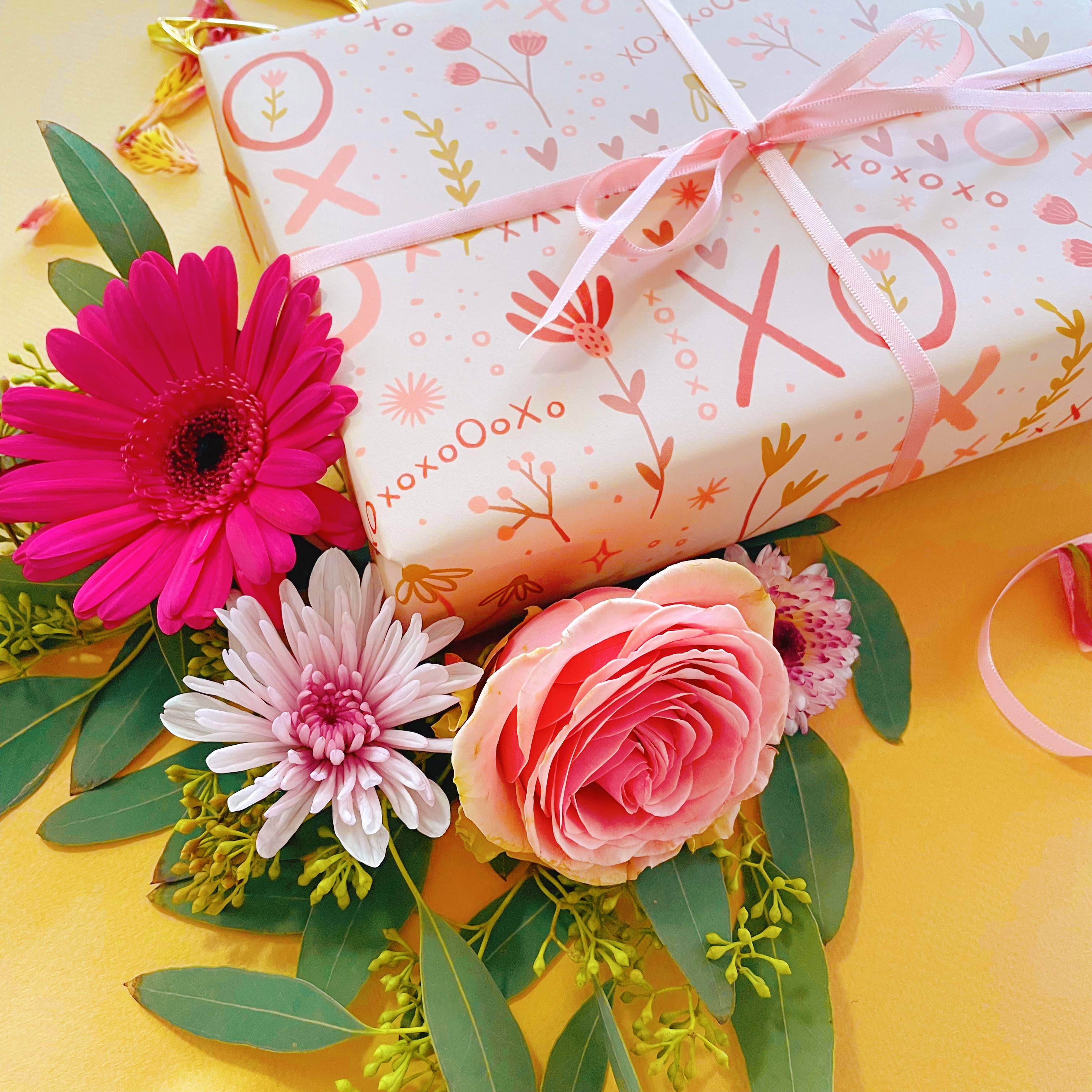 Abbie Ren Illustration – Großhandel Geschenkpapierrolle – Geschenkpapier zum Valentinstag, 3-Blatt-Rolle2