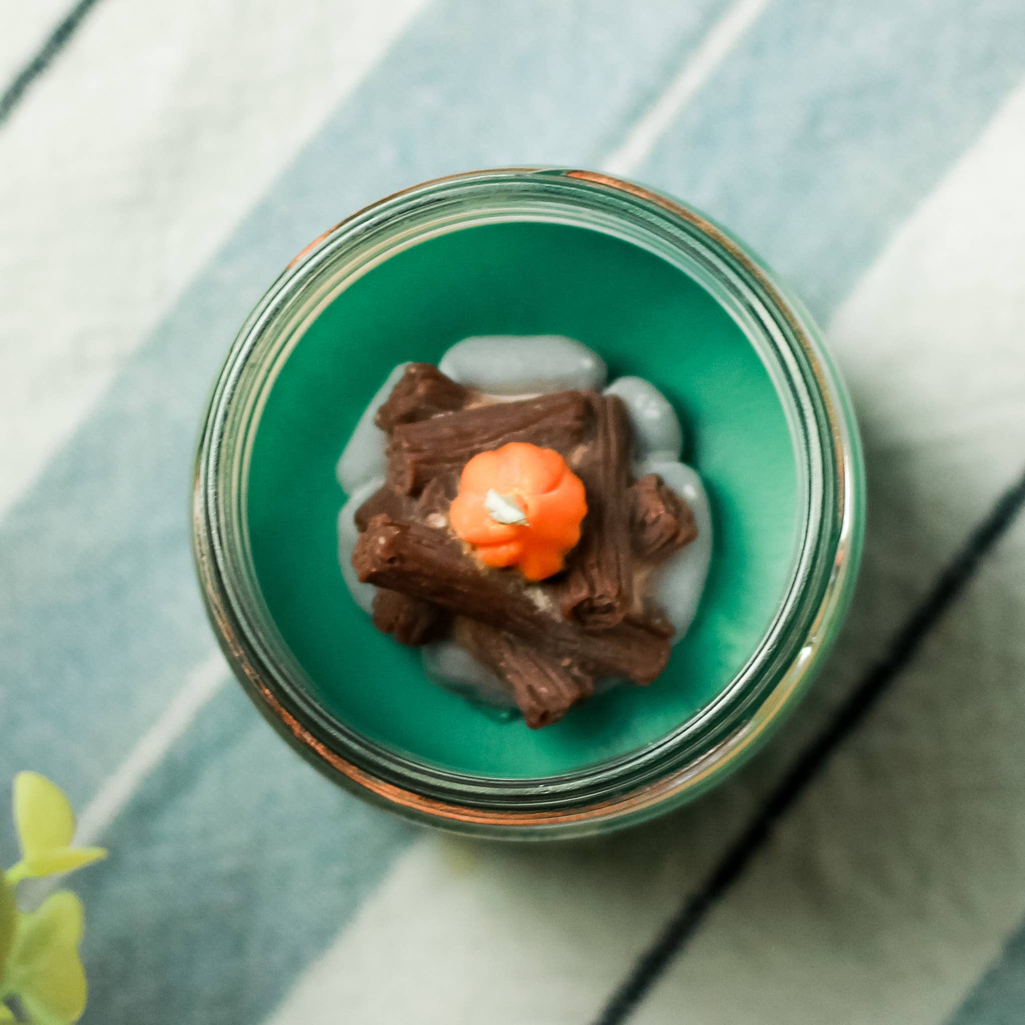 Southern Charm Candle co - Vente Bougie en bocal - BOUGIE EN CIRE DE SOJA COULÉE À LA MAIN FIRESIDE 12 OZ2