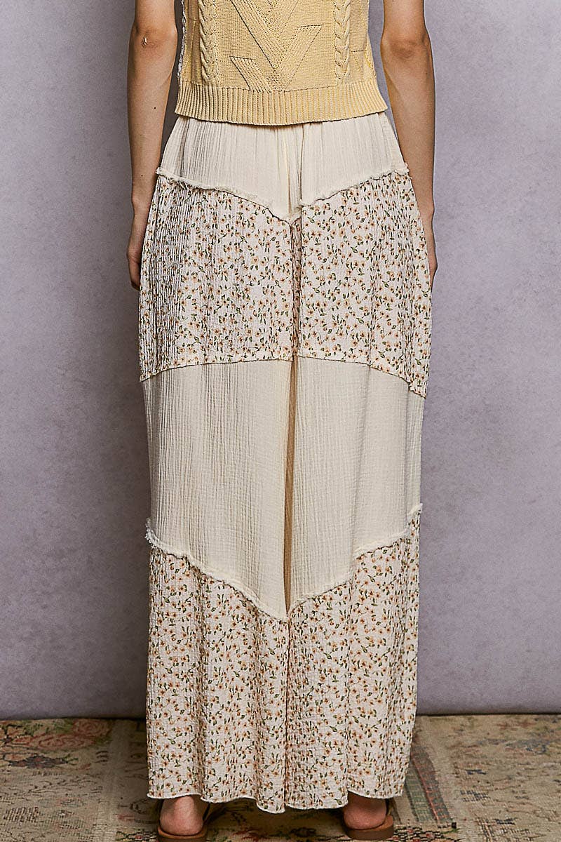 Pol Clothing - Wholesale Pants - Women's - Contrast Floral Double Gauze Woven Print Pants9