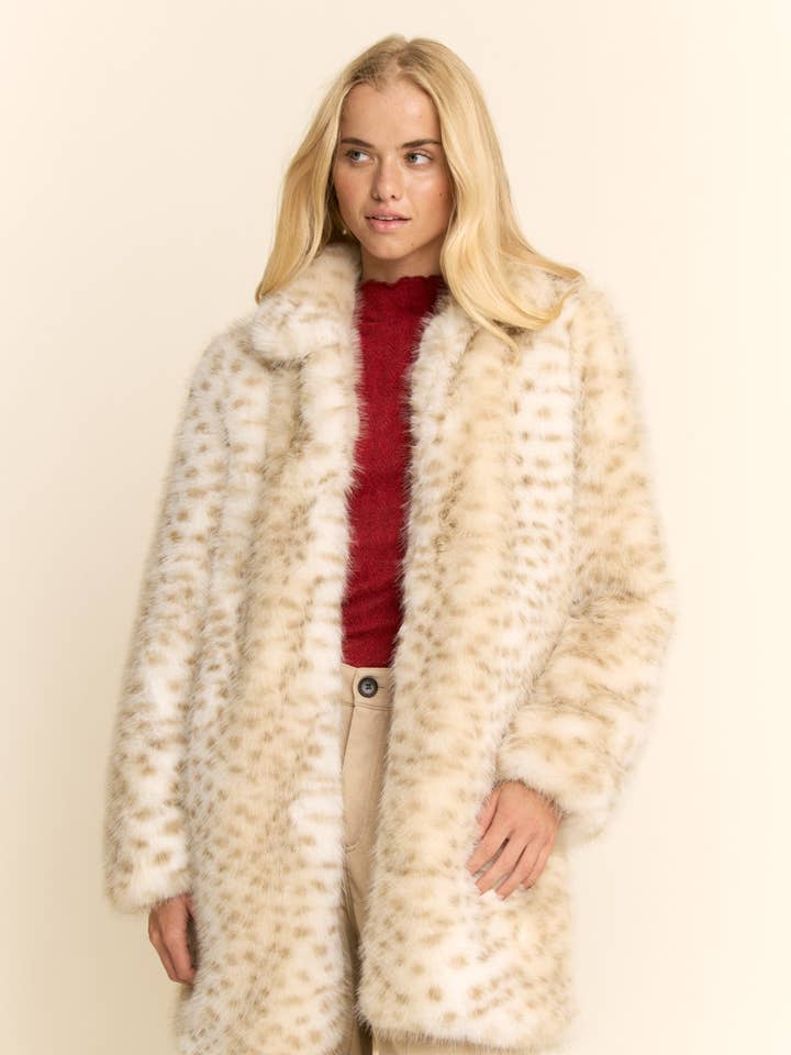 TRICOLOR FAUX FUR COAT for wholesale by Davi & Dani