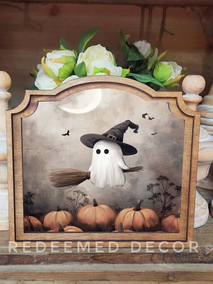 Art encadré de sorcière fantôme provinciale pour la vente par Redeemed Decor