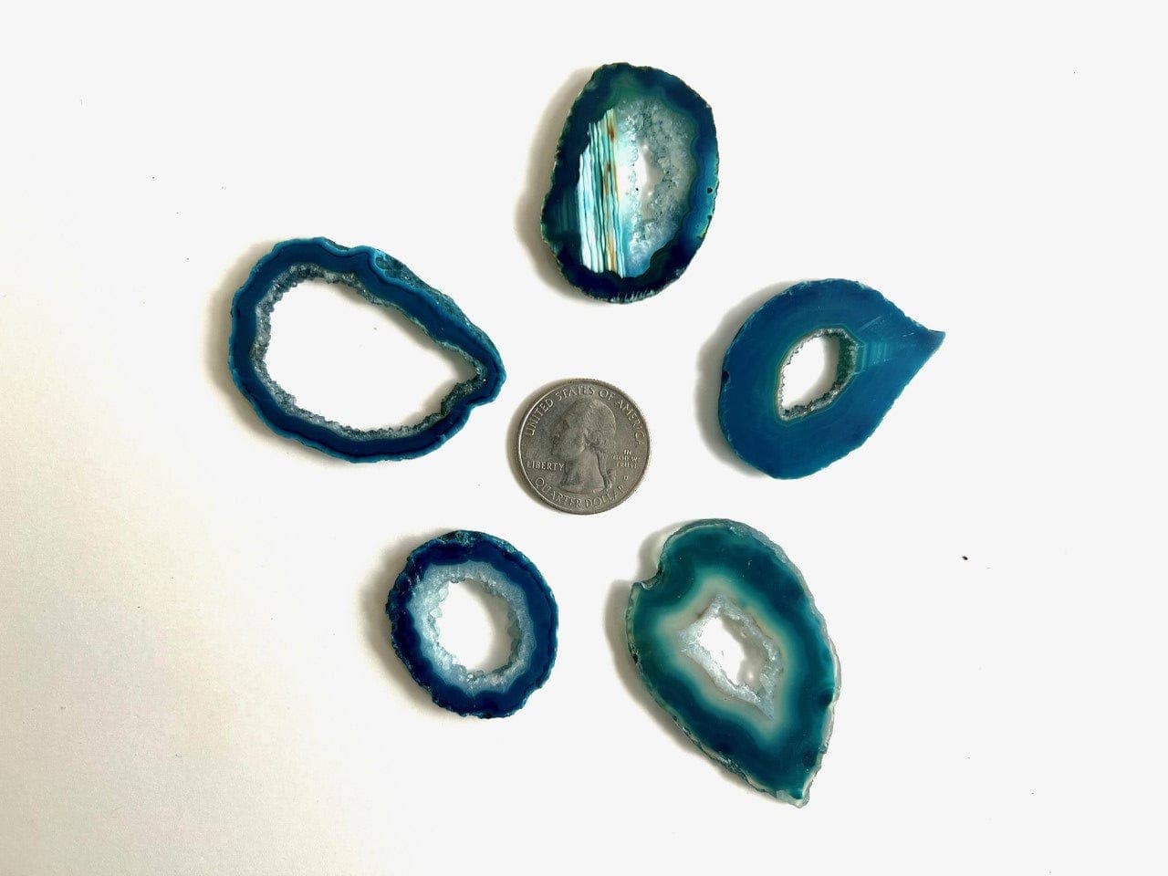 Rock Paradise – Engroshandel Spirituelle sten og krystaller – Krystal Druzy agatskiver med naturligt Druzy Center12