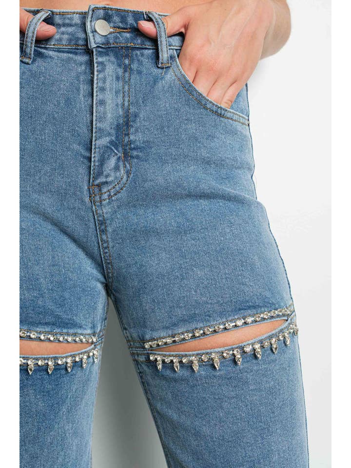 KIWI - Wholesale Jeans - Dames - KIWI spijkerbroek met hoge taille, kuitmodel en strassteen openingen5