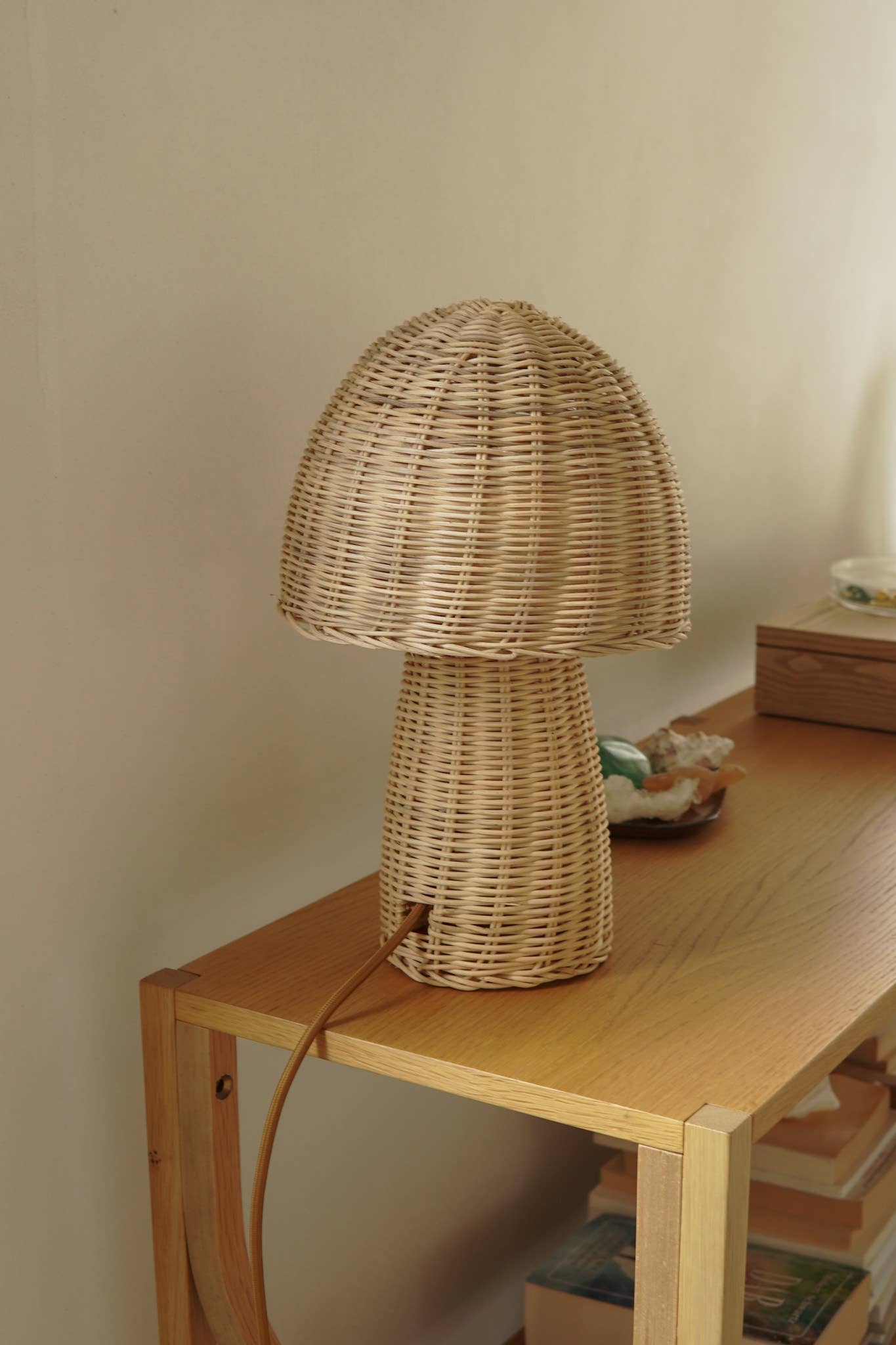 Sisi, house of style BV - Wholesale Accent/Desk Lamp - Sisi rattan table lamp, Mushroom3