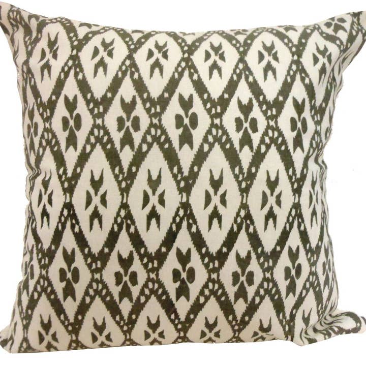 Grey/Wht Diamond Cushion 45x45 for wholesale by Status Collections