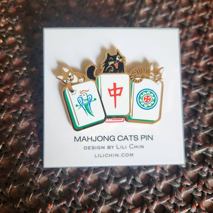 Lili Chin Art - Wholesale Lapel Pin/Button - 3 COOL CATS MAHJONG PIN3