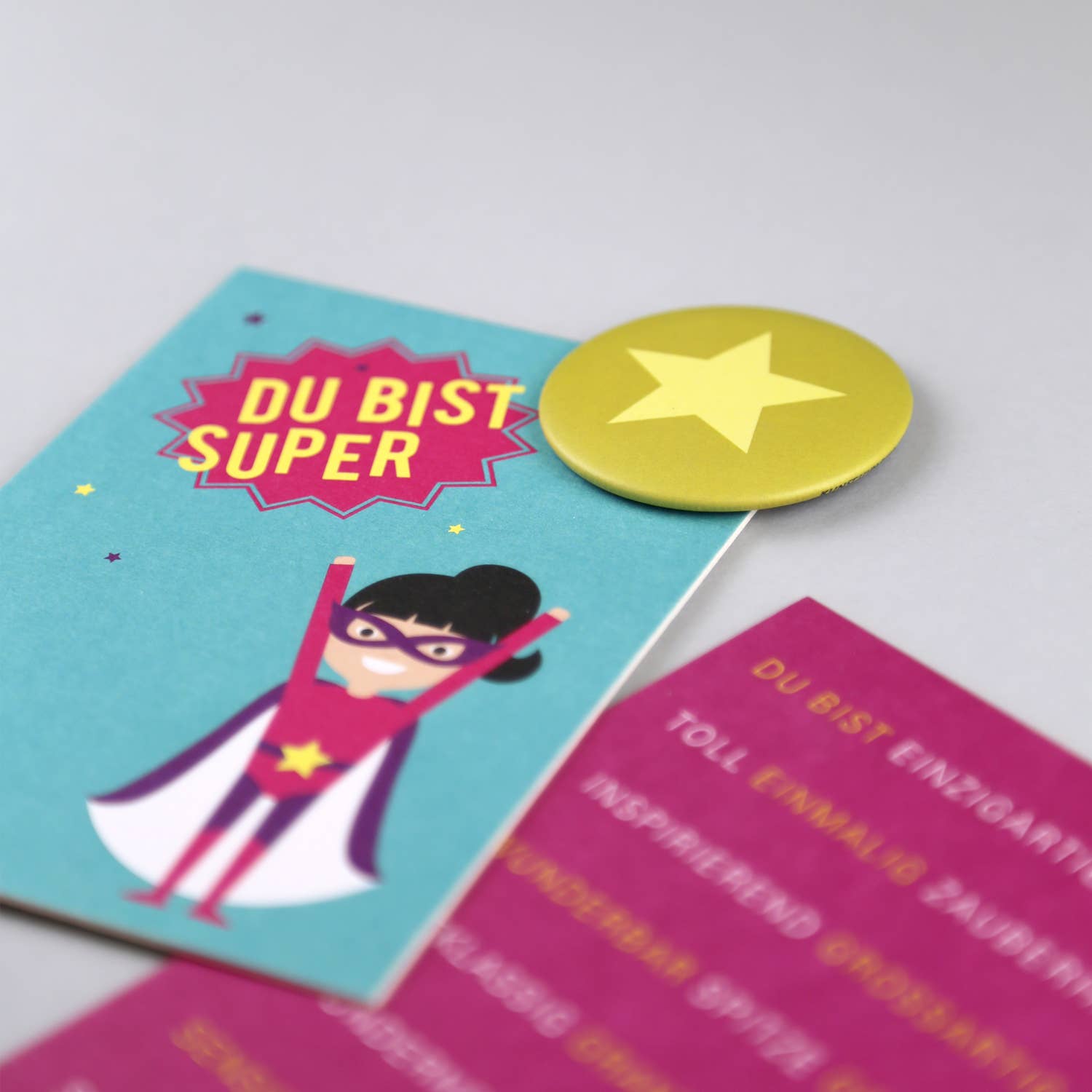 Kunst an Papier – wholesale Vykort – Clark Supergirl vykort i trämassa6