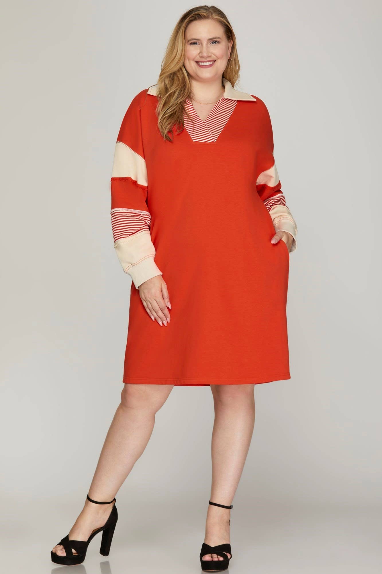 Vanilla Monkey – Engroshandel Kjole - Dame – Plus Color Block V-hals fransk frottékjole5