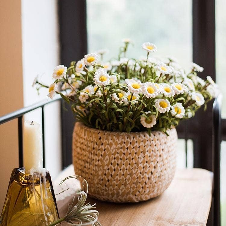 Rustic Reach - Wholesale Artificial Flowers - Artificial Flower Eco PE Small Daisy Stem Set in White 15" T7