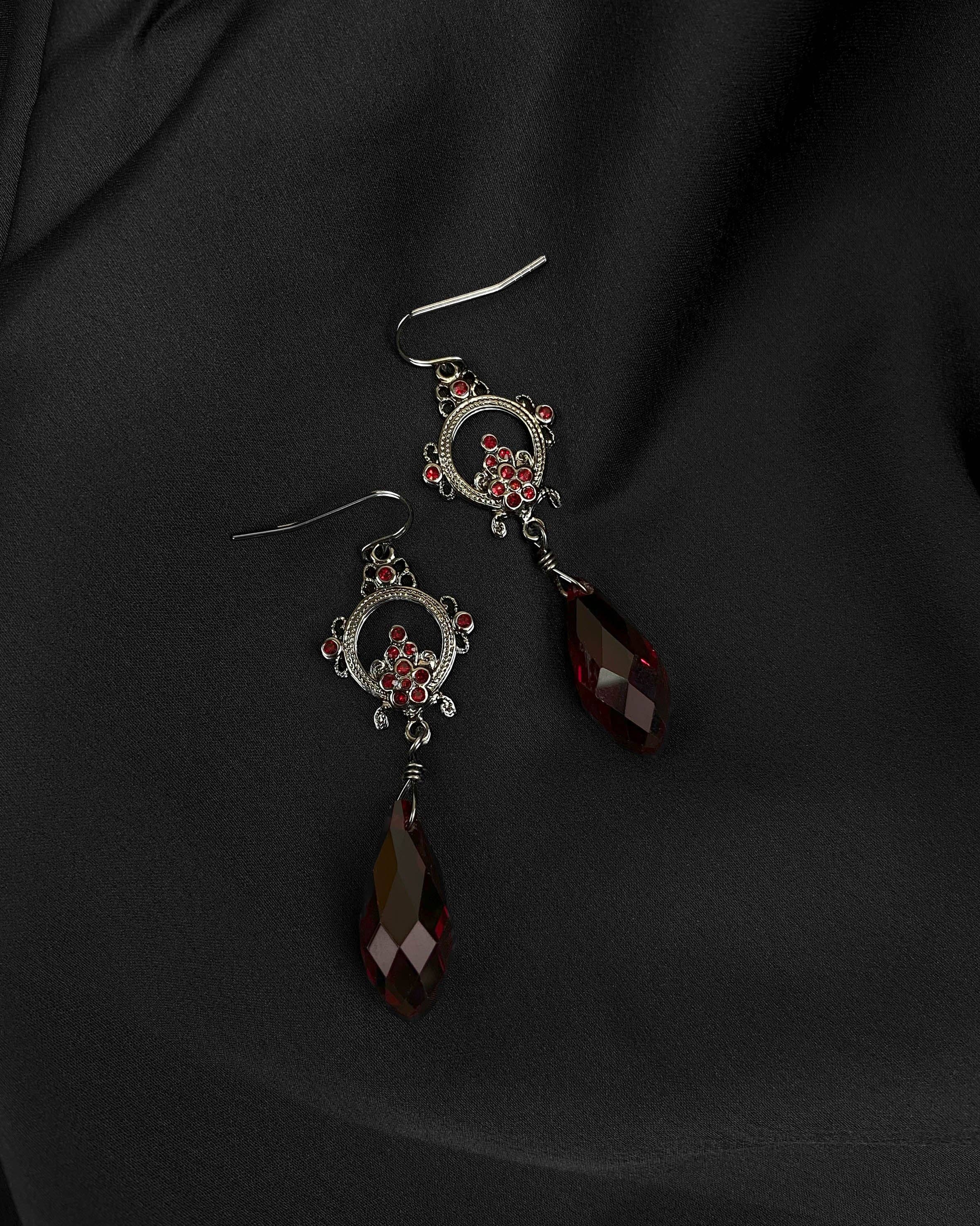 Pamela Mann – wholesale Dangle earrings – Victorian Goth Earrings0