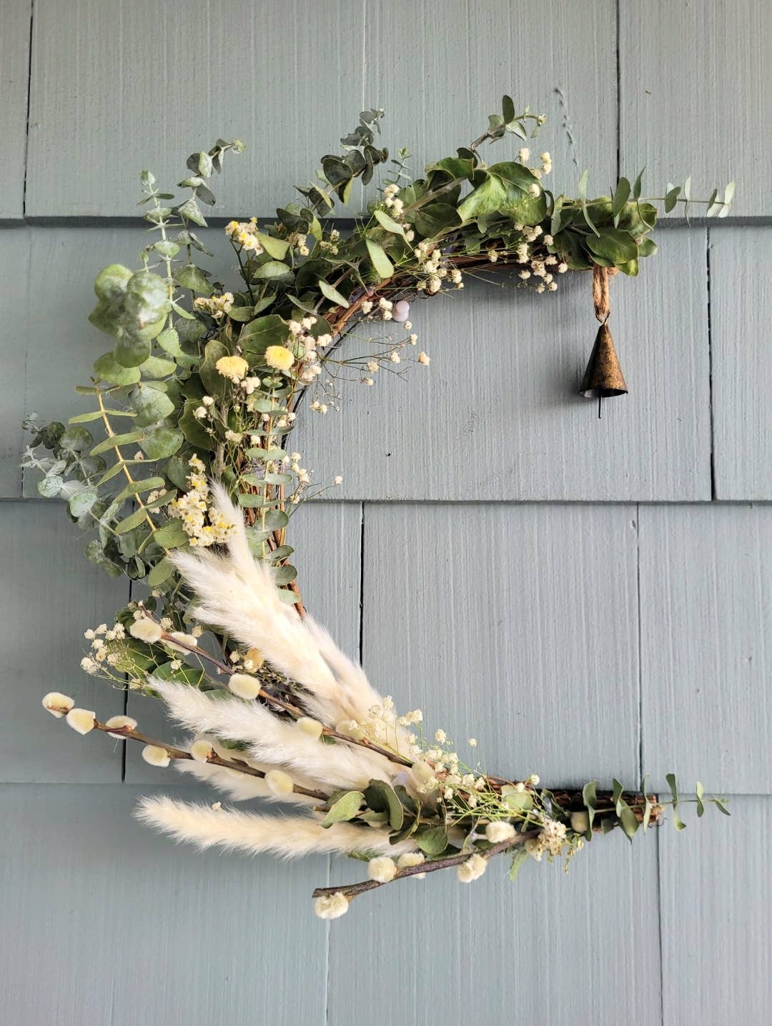 Radiant Angel Candle Co - Wholesale Wreath - Crescent Moon Wreath5