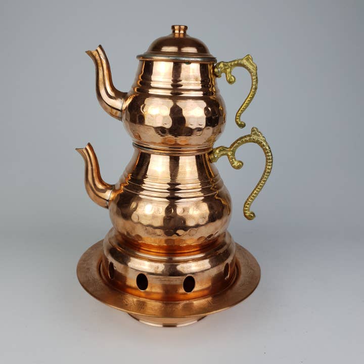 Théière en cuivre forgé - Marron brillant - Taille standard pour la vente par Babila