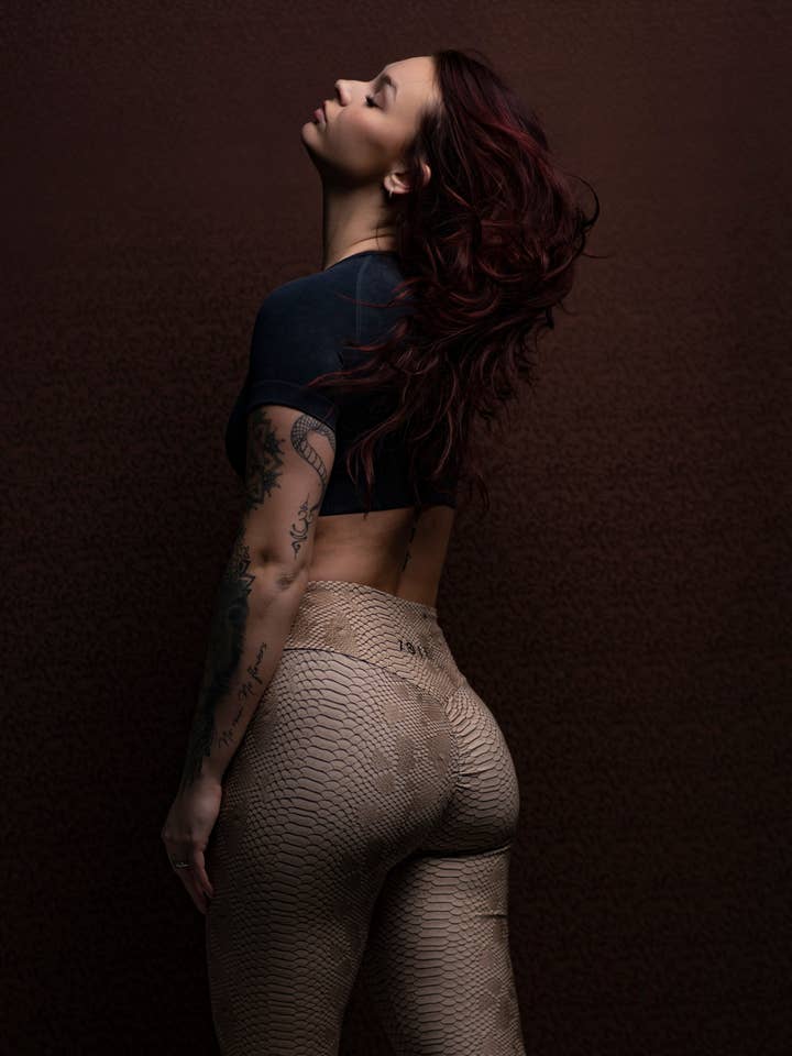 ZOJE Active - Vente Legging de sport/d'intérieur – femme - Ikaika - Legging brésilien effet peau de serpent (sculpte-fessier et affinant)2