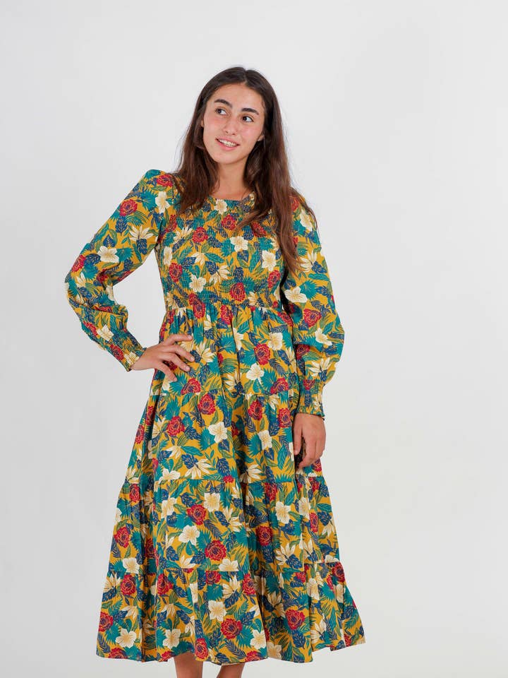 Vestido largo con volantes y volantes Celine Winter _ Algodón orgánico para venta al por mayor de Humanity Centred Designs