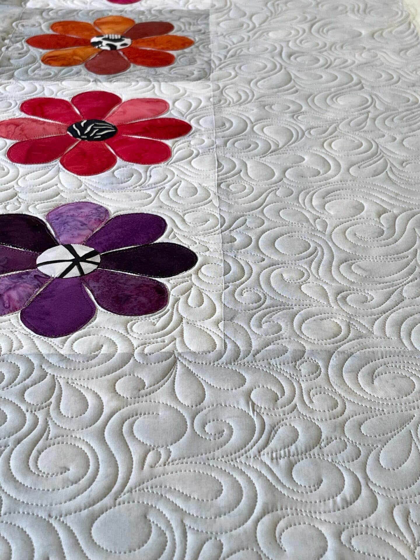 Free Bird Quilting Designs - Wholesale Quilt - 26. The Little Petals Quilt2