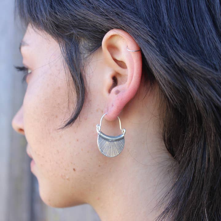 Baizaar - Wholesale Hoop Earrings - Hill Tribe Sterling Silver Etched Petal Earring3