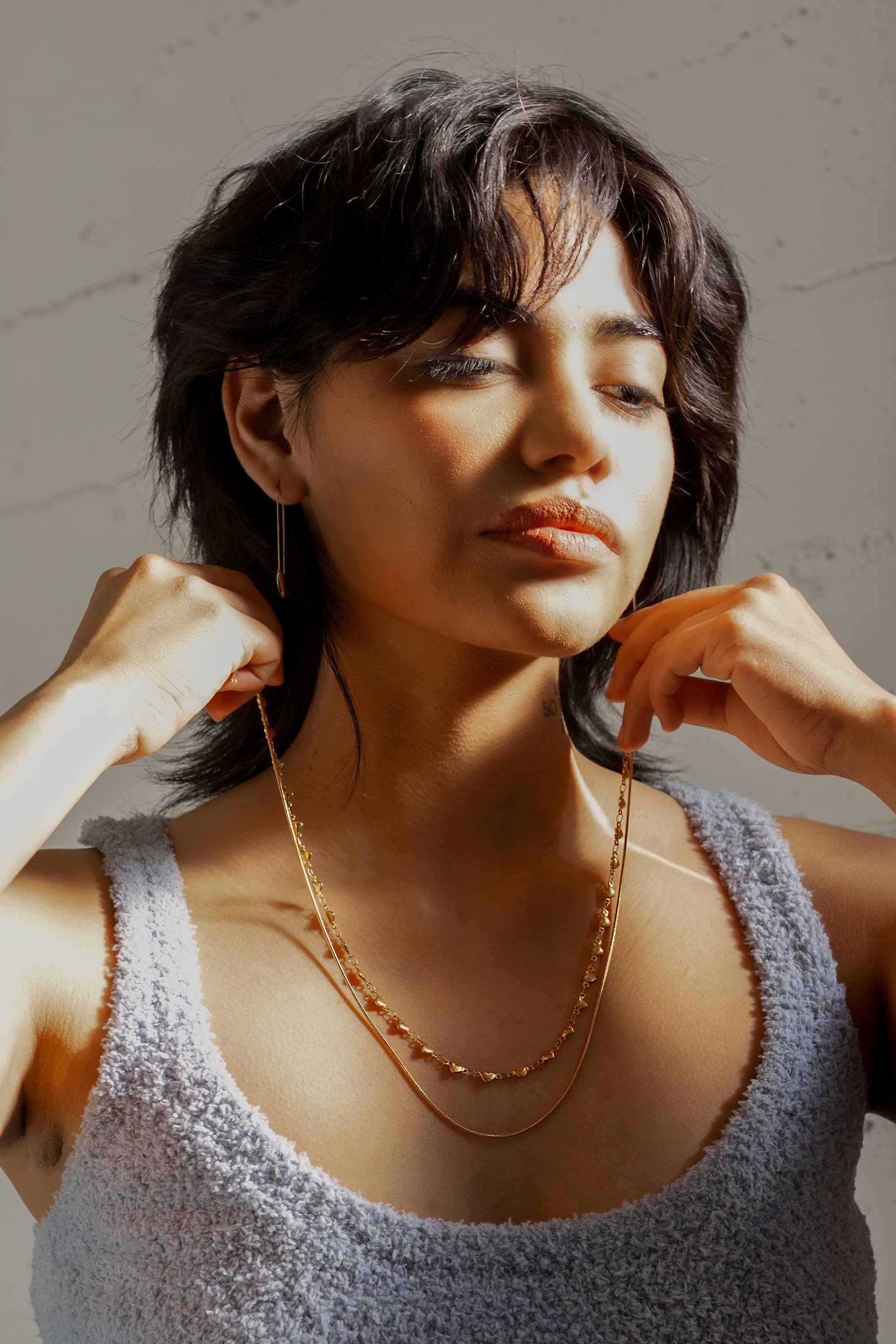 Peter and June – wholesale Kedjehalsband – String Along Halsband - 18K Guldpläterat / Rostfritt Stål1