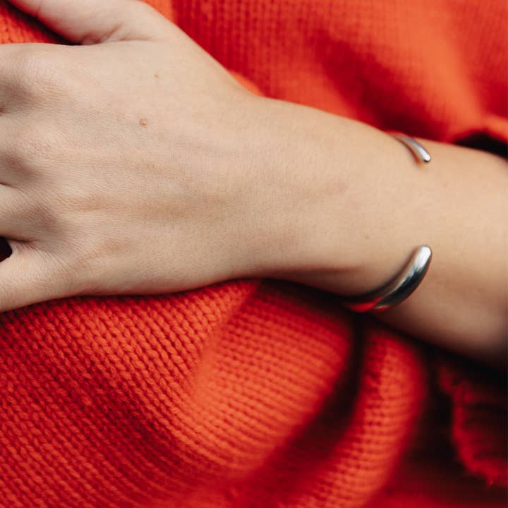 Nordic Muse - Vendita all'ingrosso Bracciale a polsino - Bracciale rigido Silver Bold Fluid, impermeabile2