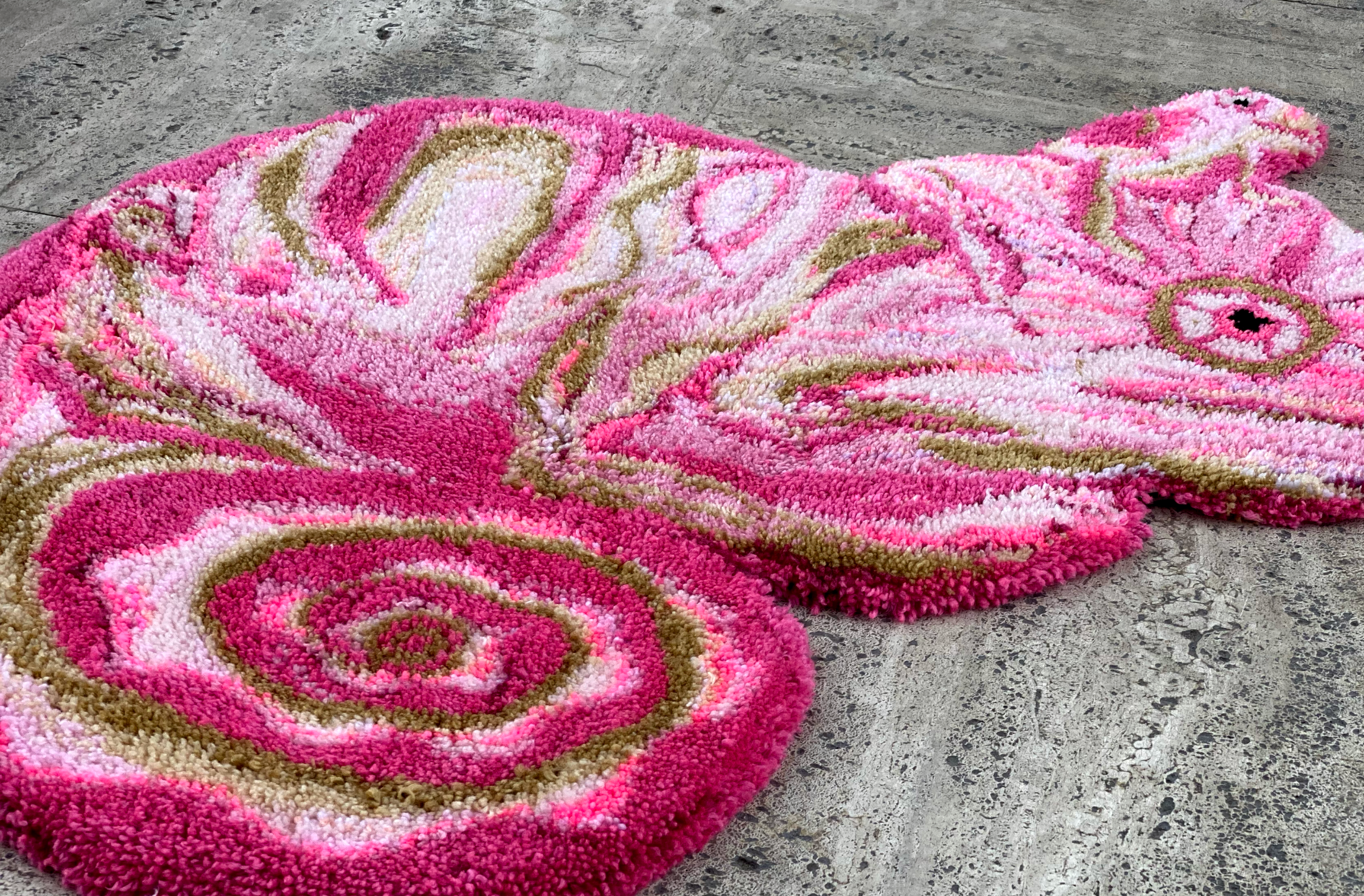 Mama Chameleon - Wholesale Area Rug - Elly back4